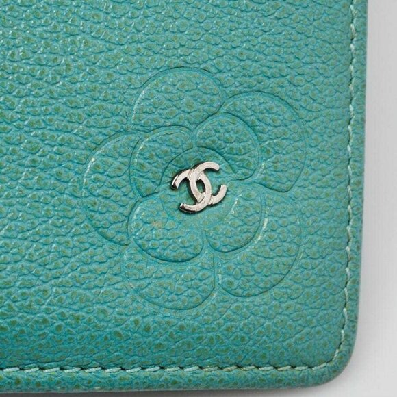 Chanel Green Leather Camellia Long Wallet - Picture 4 of 10